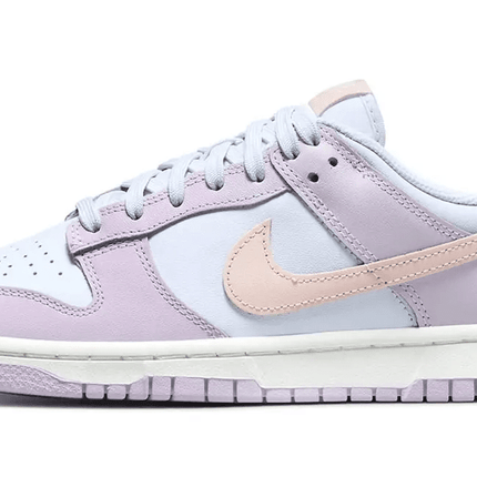 Men's SB Dunk Low Easter Shoes