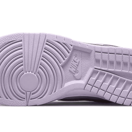 Men's SB Dunk Low Easter Shoes