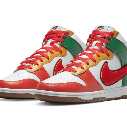 Men's Dunk High University Chenille Swoosh Shoes