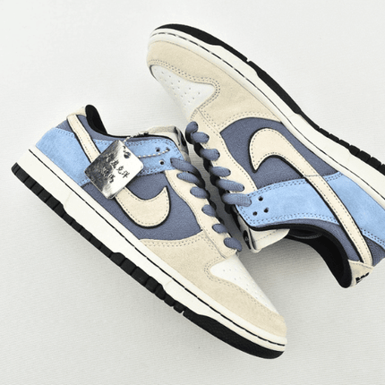 Men's SB Dunk Low x Otomo Katsuhiro Beige Blue Shoes