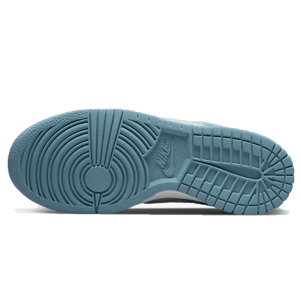 Men's SB Dunk Low GS Aura Clear Shoes