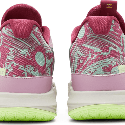 Men's Kyrie Low 5 Orchid Shoes