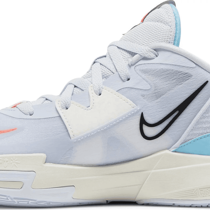 Men's Kyrie Low 5 Football Grey Shoes