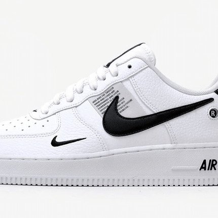 Men's Air Force 1 '07 LV8 Utility Low White Shoes