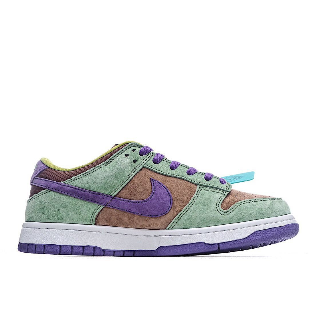 Men's SB Dunk Low SP Veneer Shoes
