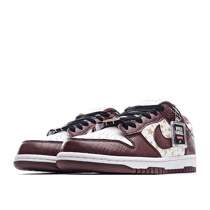 Men's SB Dunk Low x Supreme Plum Shoes