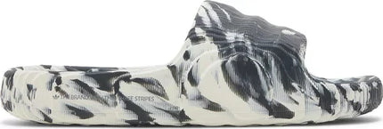 Men's Adilette Slide Carbon Aluminium