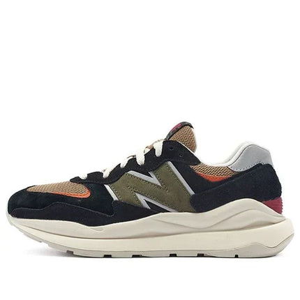 Men's New Balance 57/40 Lunar New Year - Black Poppy Shoes