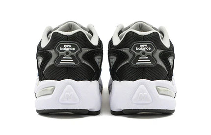 Men's New Balance 725 Black Metallic Silver Shoes