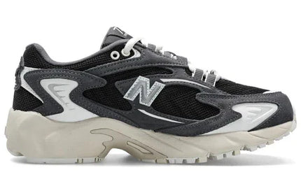Men's New Balance 725 Black White Silver Shoes