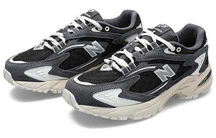 Men's New Balance 725 Black White Silver Shoes
