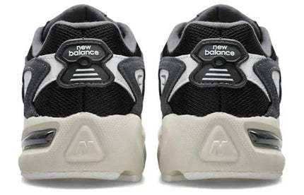 Men's New Balance 725 Black White Silver Shoes
