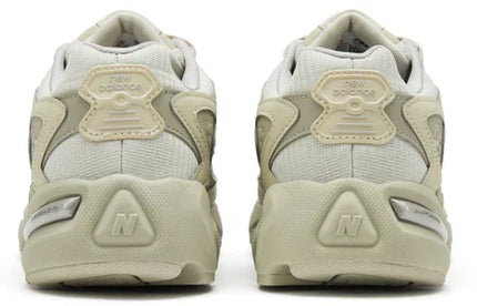 Men's New Balance 725 Low Cut Beige/Brown Shoes
