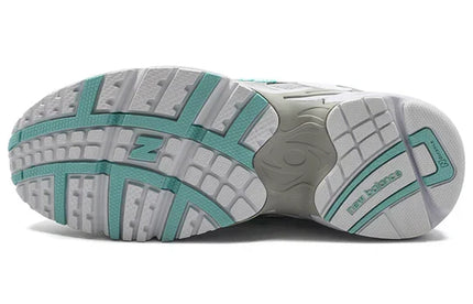 Men's New Balance 725 Munsell White Shoes