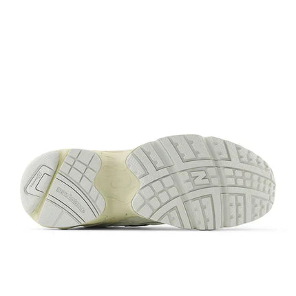 Men's New Balance 725 Sea Salt Phantom Bone Shoes