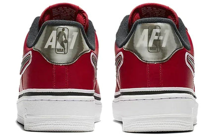 Men's Air Force 1 '07 Bulls Shoes
