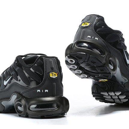 Men's Air Max Plus Unity Shoes