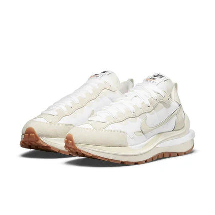 Men's Nike Sacai x VaporWaffle Sail Gum Shoes