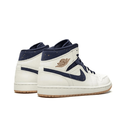 Men's Air Jordan 1 Mid Jeter Shoes