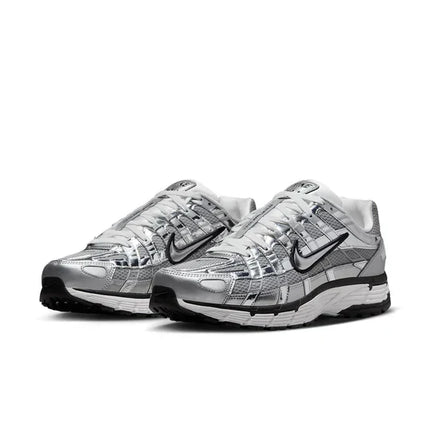 Men's Nike PÃ¢â‚¬â€˜6000 Metallic Silver Shoes