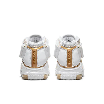 Men's Zoom LeBron 2 Maccabi Shoes
