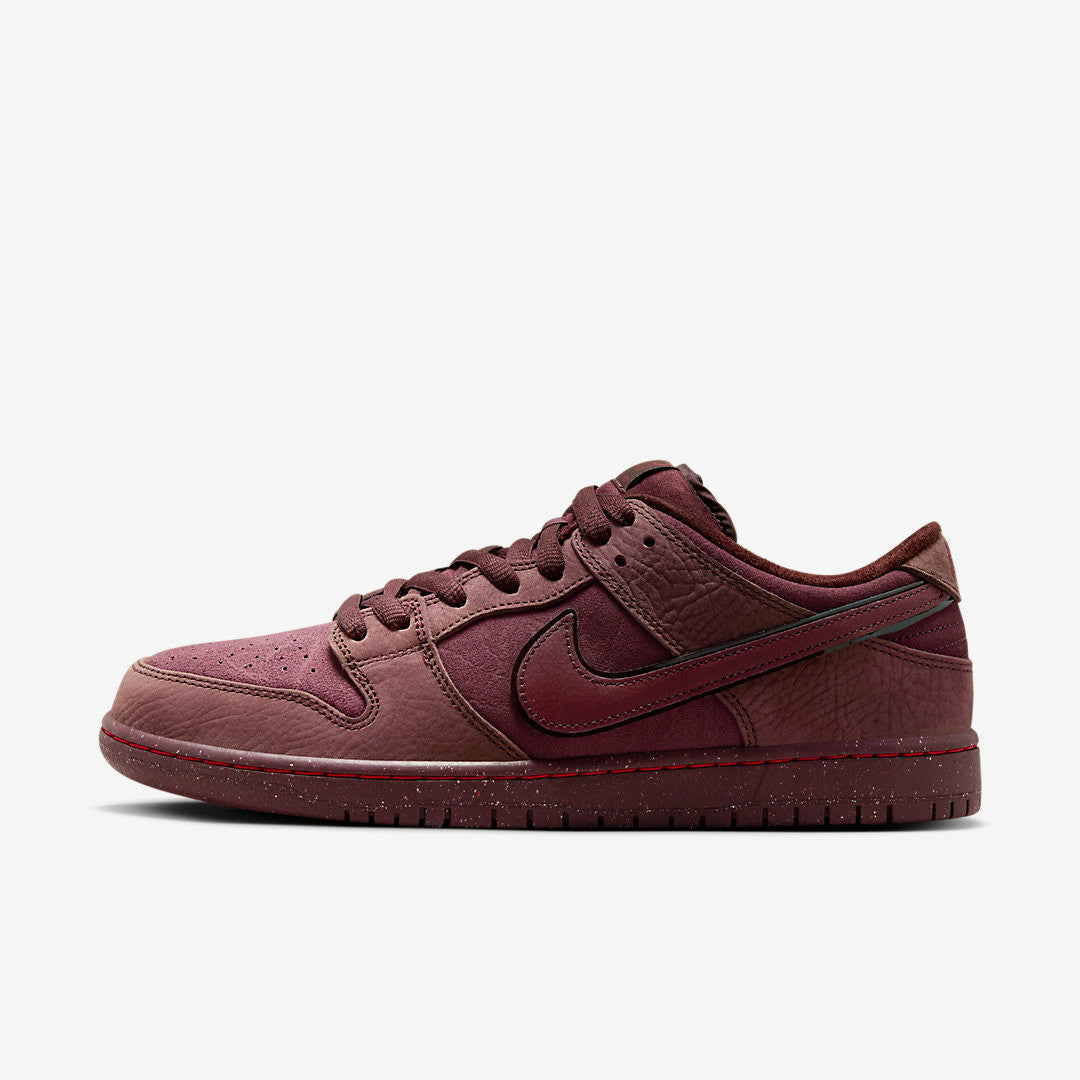 Men's Nike SB Dunk Low 'City of Love' Shoes