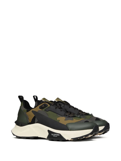 Men's Valentino Garavani Baskets True Act Khaki Multicolor Sneakers