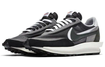 Men's Sacai x Nike LVD Waffle Daybreak Black  Shoes