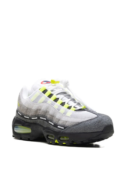 Men's Nike Air Max 95 SP Undefeated - Geo NYC Neon Shoes