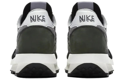 Men's Sacai x Nike LVD Waffle Daybreak Black  Shoes