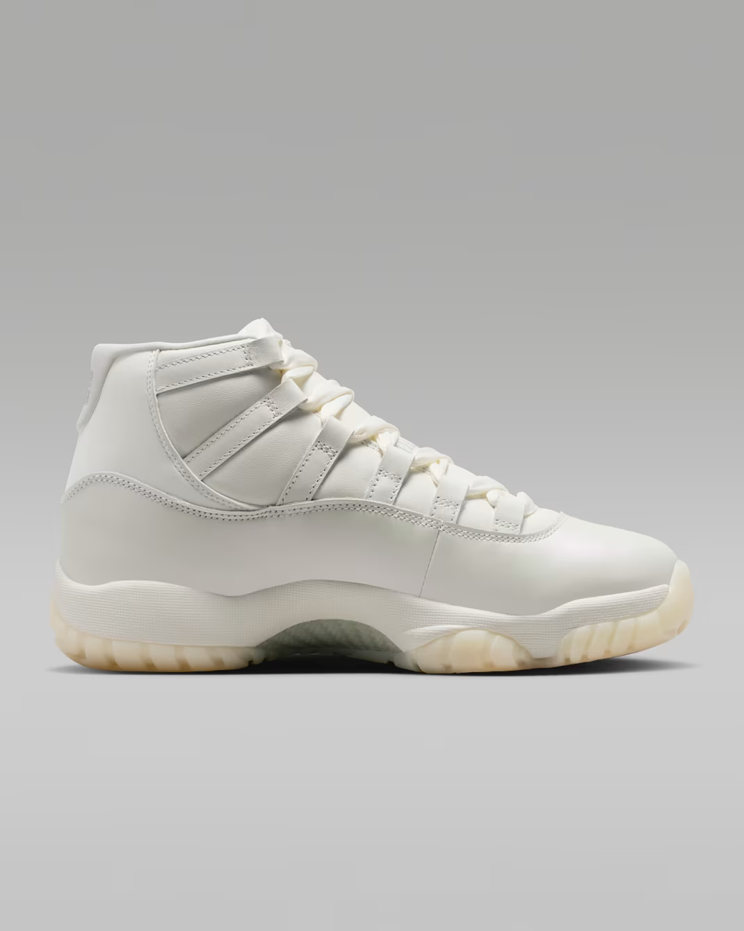 Men's Nike Air Jordan 11 Pearl Shoes