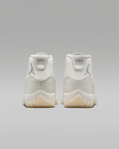 Men's Nike Air Jordan 11 Pearl Shoes