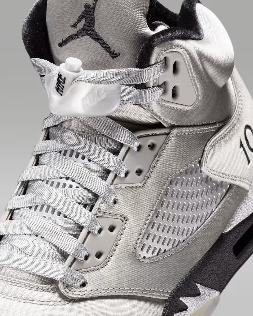 Men's Nike Air Jordan 5 Retro Wings Shoes
