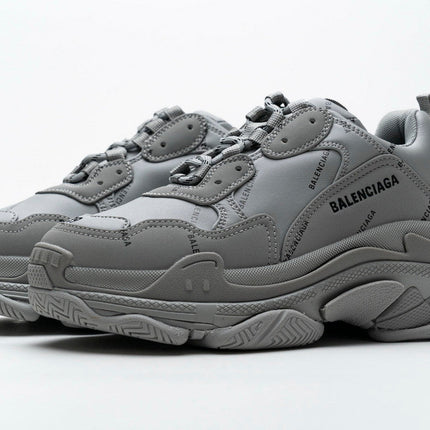 Men's Balenciaga Triple S Sneaker Shoes V30